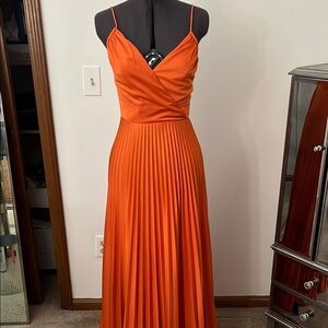 Vintage pleated 1970s disco era spaghetti strap Orange Maxi Dress sz xs